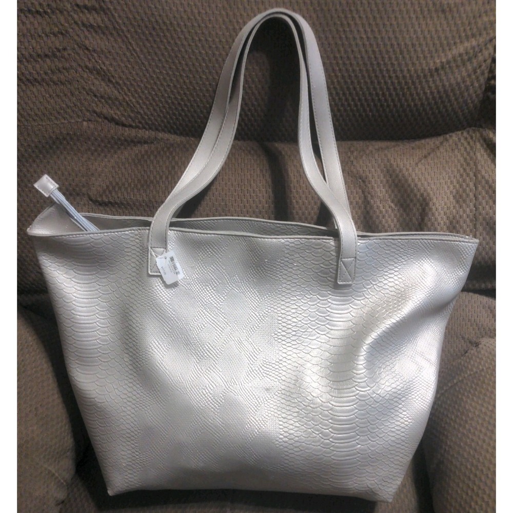 Bath & Body Works Large Silver Faux Leather Snakeskin Texture Tote Bag Purse - Picture 1 of 11